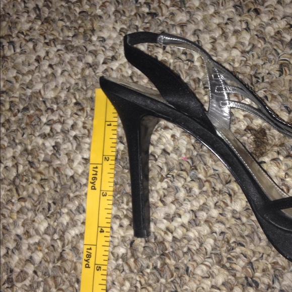 Heels - Picture 2 of 5